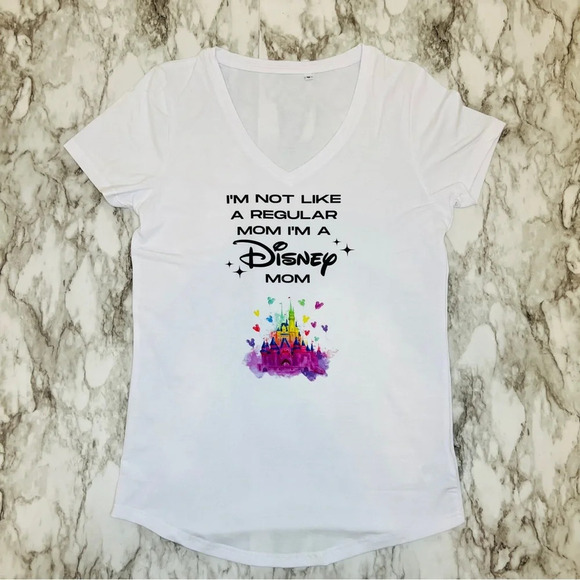 I'm Not Like A Regular Mom I'm A Disney Mom t-Shirt, M - Picture 2 of 5